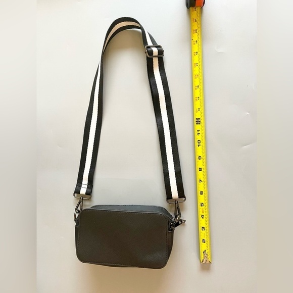 Women's Black Small Crossbody Bag Vegan Leather Purse Block Adjustable Strap - Picture 3 of 10